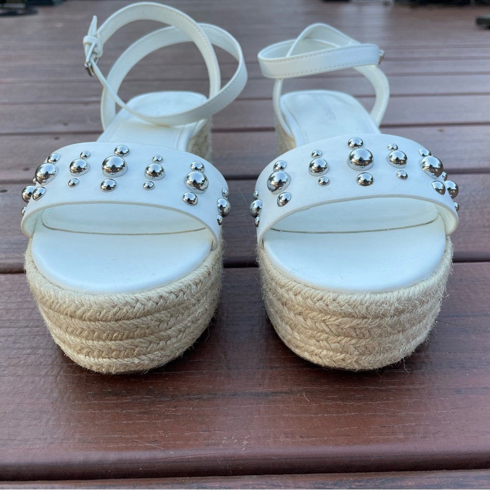 Marc Fisher Espadrille Silver Stud Sandals Platform Wedge Ankle Strap Size 8.5